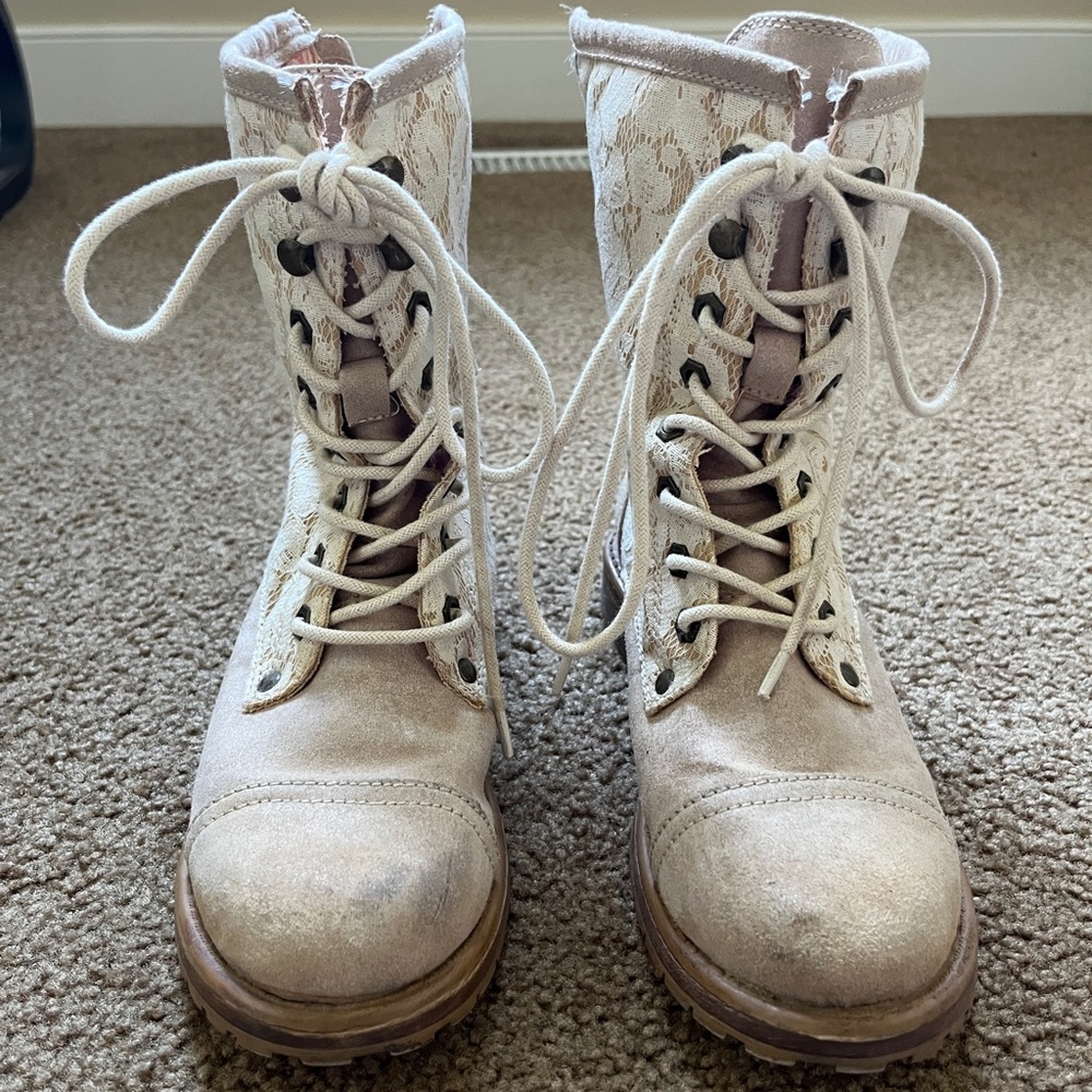 Roxy Combat boots
